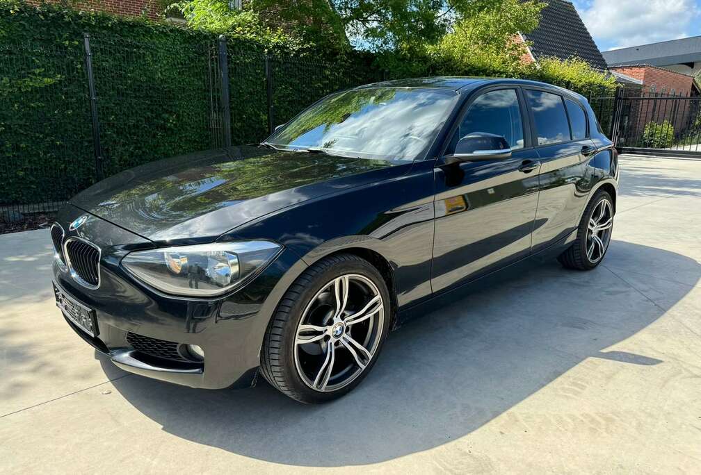 BMW 116iA