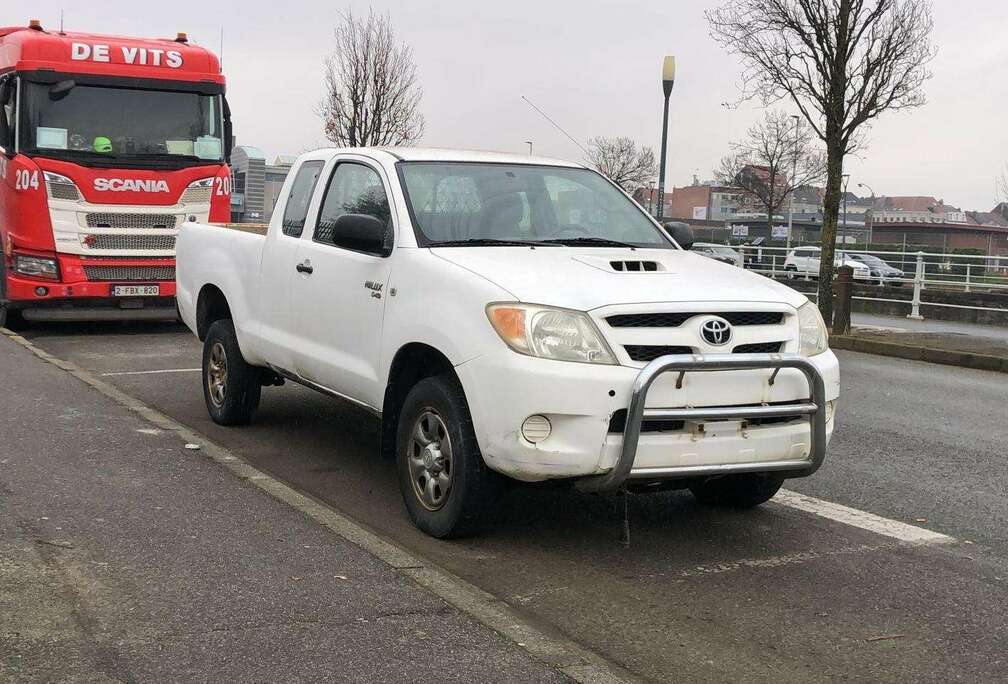 Toyota 2.5 Turbo D-4D 4WD SR