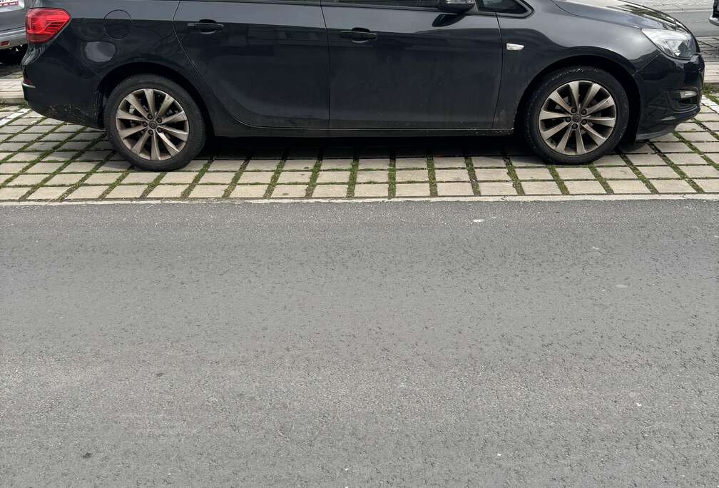 Opel Sports Tourer 1.4i Sport