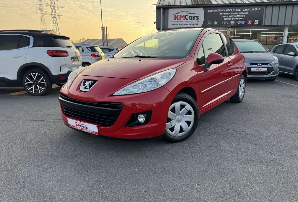 Peugeot 1.4i ESSENCE /AIRCO/GARANTIE 12 MOIS/CONTROLE OK