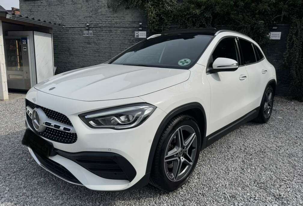 Mercedes-Benz d Pack AMG / TOIT OUVRANT / 1er Proprietaire