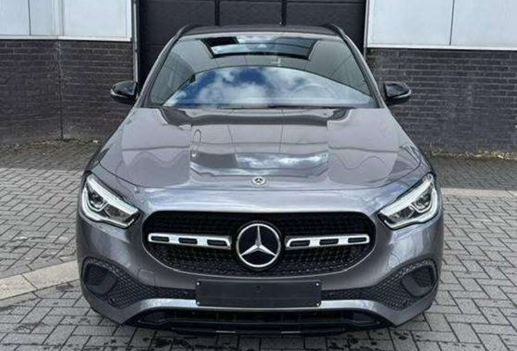 Mercedes-Benz GLA 250 e PHEV