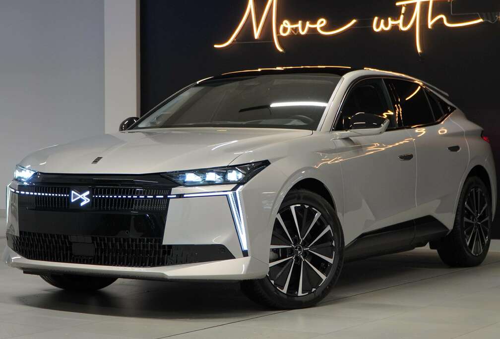 DS N4 E-Tense ÉTOILE + Alcantara