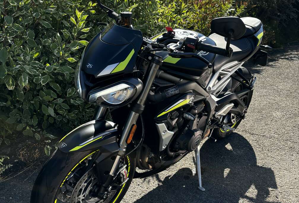 Triumph Street Triple RS