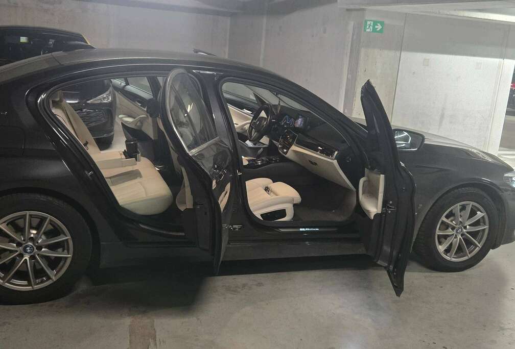 BMW 530eXA PHEV Performance OPF (185 kW)