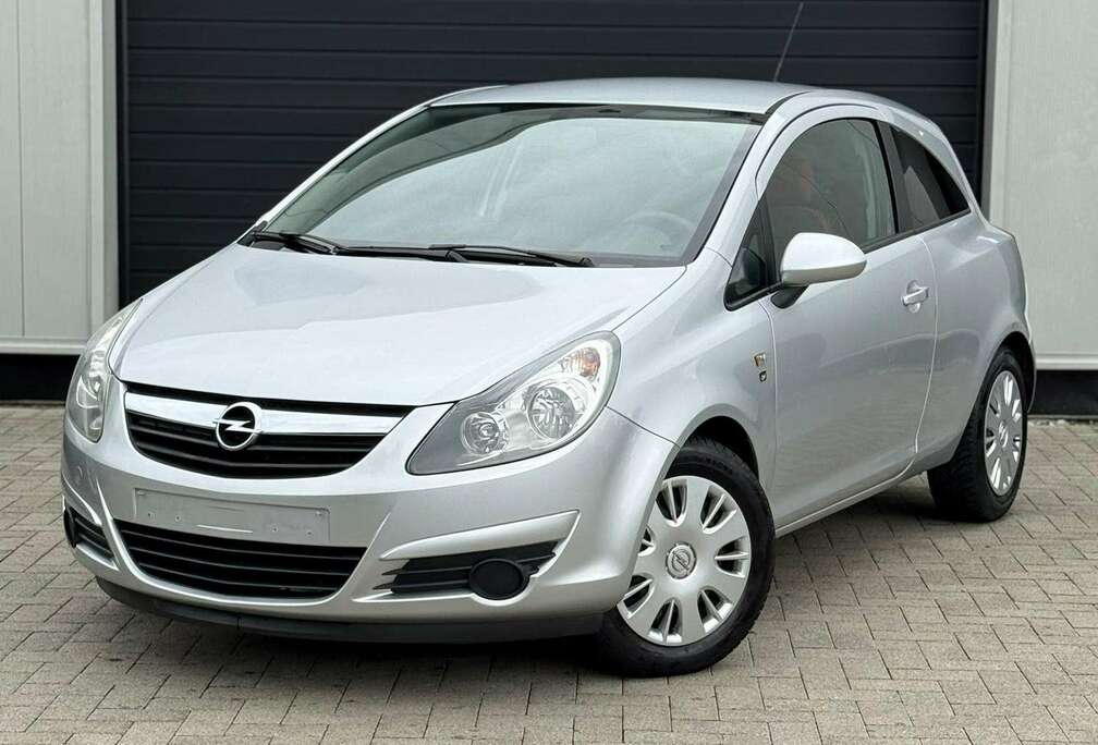 Opel Opel corsa Édition Boîte automatique 1.2 Essence Euro 5