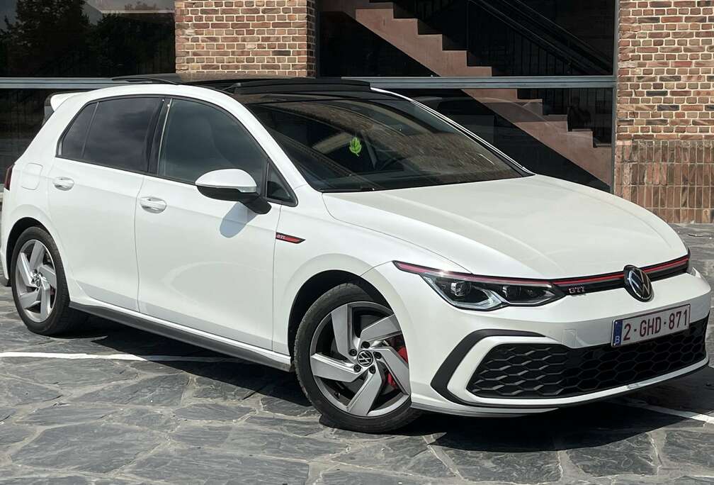 Volkswagen 2.0 TSI OPF DSG PANO IQ HK