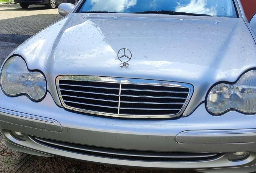 Mercedes-Benz C200 Classic