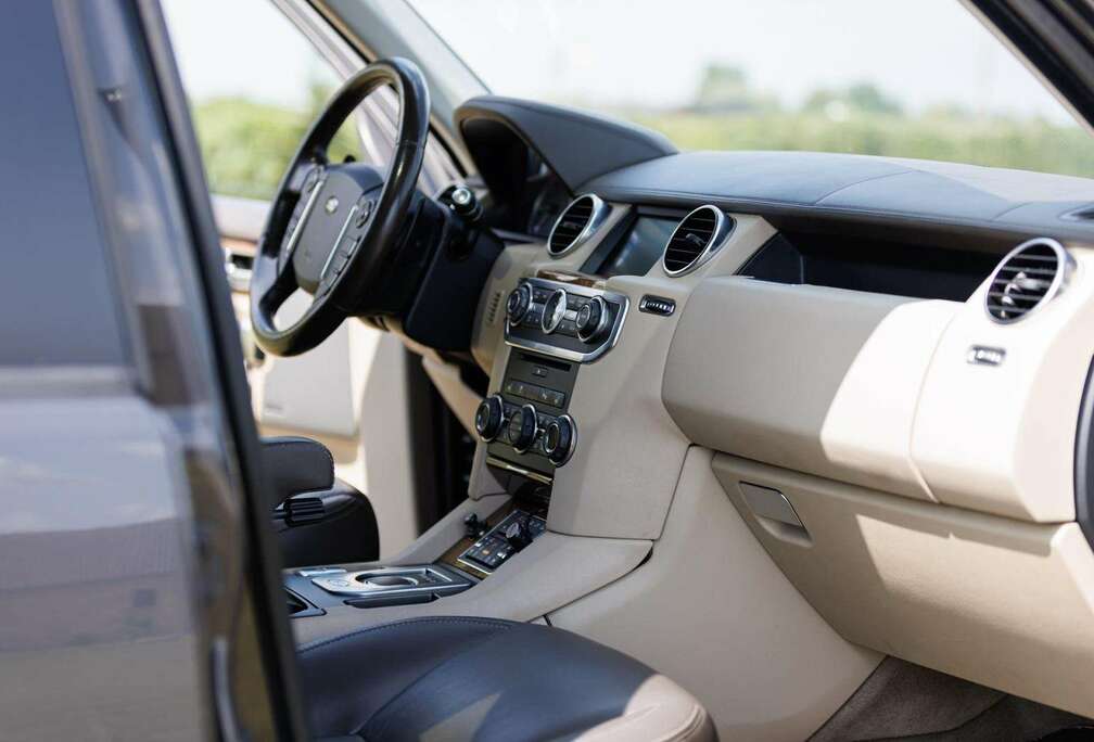 Land Rover Discovery TD V6 HSE