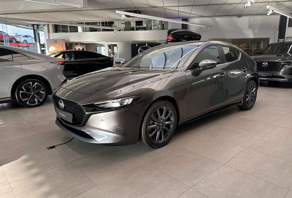 Mazda 3 Hatchback 2.5i e-Skyactiv-G Centre-line