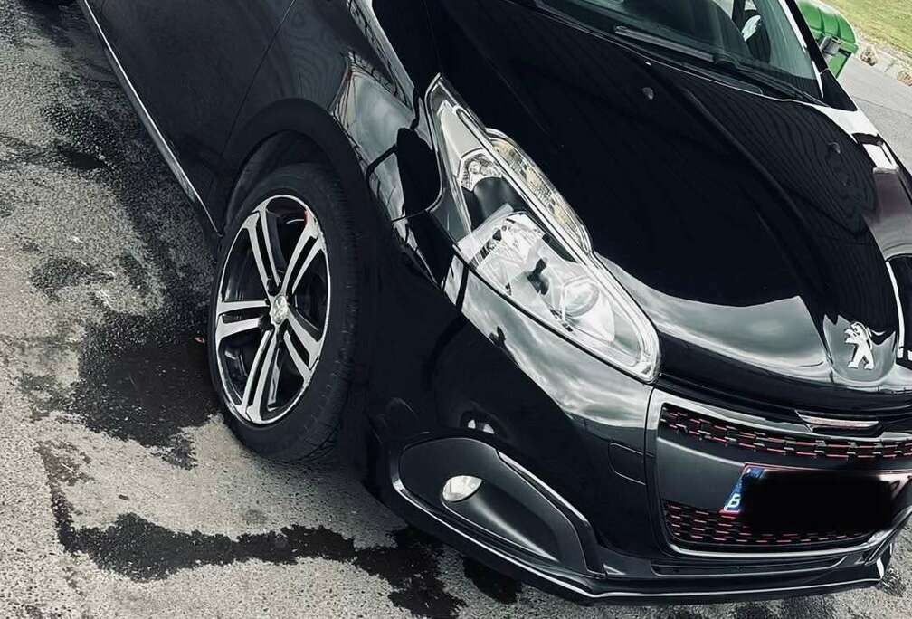 Peugeot 208 1.2 PureTech GT Line S