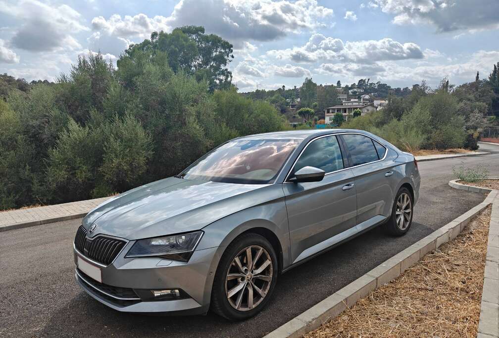 Skoda Superb Style 1.4 TSI DSG