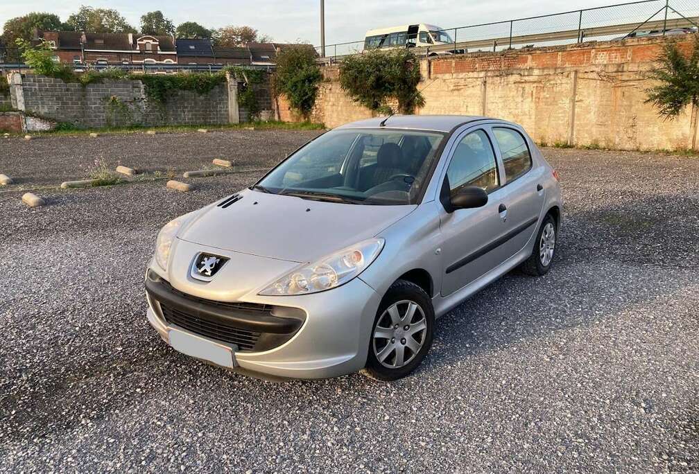 Peugeot 1.1i Trendy