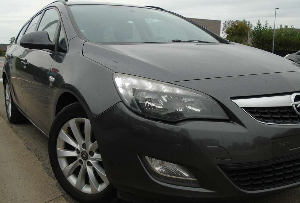 Opel Sports Tourer 1.7 CDTi Enjoy*Digitale Airco