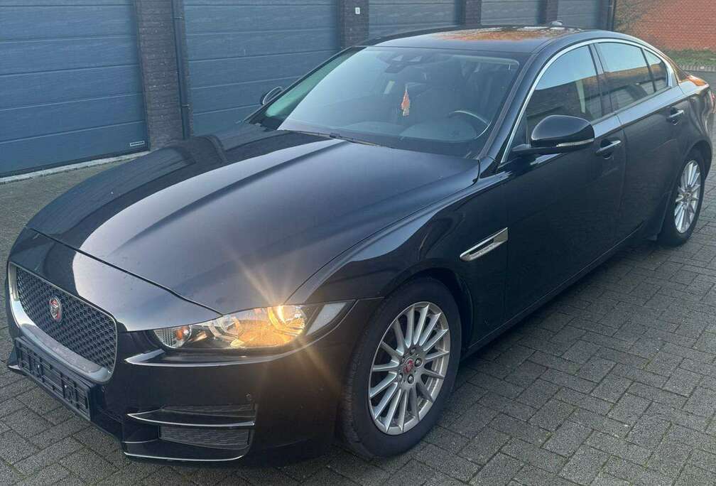 Jaguar XE E-Performance Aut. Prestige