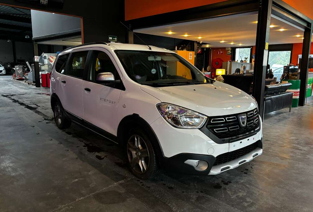 Dacia 12 MOIS DE GARANTIELodgy Stepway 1.2 TCe Urban Explorer 7pl.