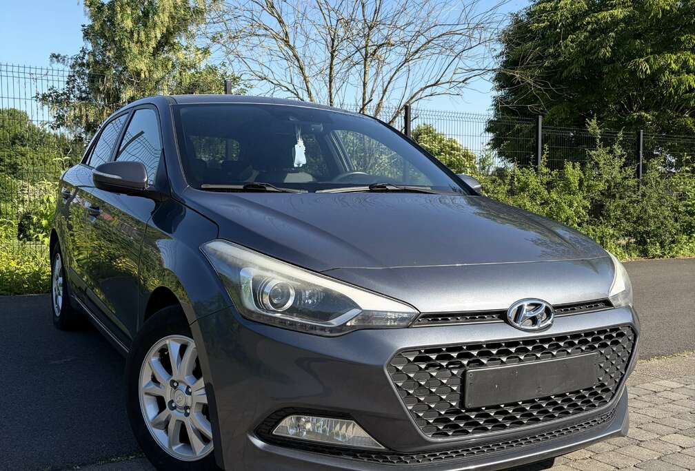 Hyundai 1.2 75 Edition #Clim