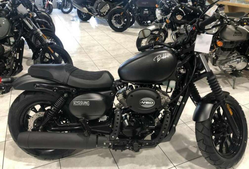 Aquila 300 BOBBER V-TWIN