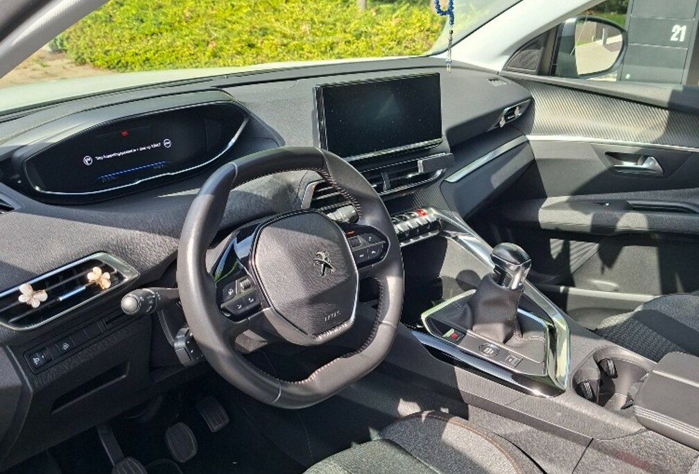Peugeot 3008 1.5 BlueHDi 130 ch Active Pack (2023)