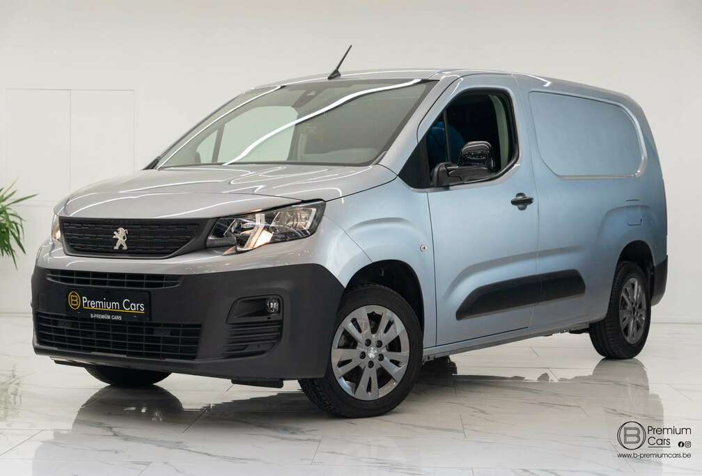 Peugeot 1.5 HDI L2 long (XL) Camera, trekhaak, Airco