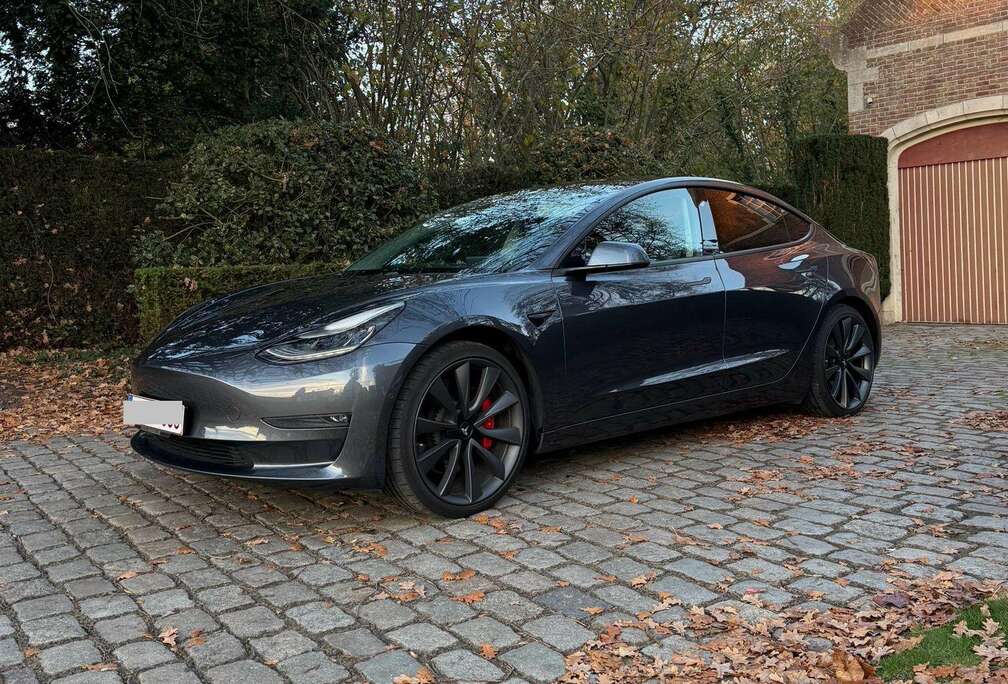 Tesla Performance BTW aftrekbaar