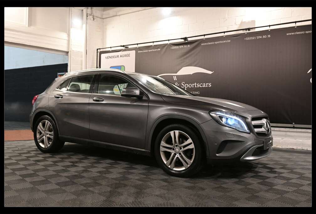Mercedes-Benz GLA 200d EURO 6b / PACK SPORT / XENON / HARMAN