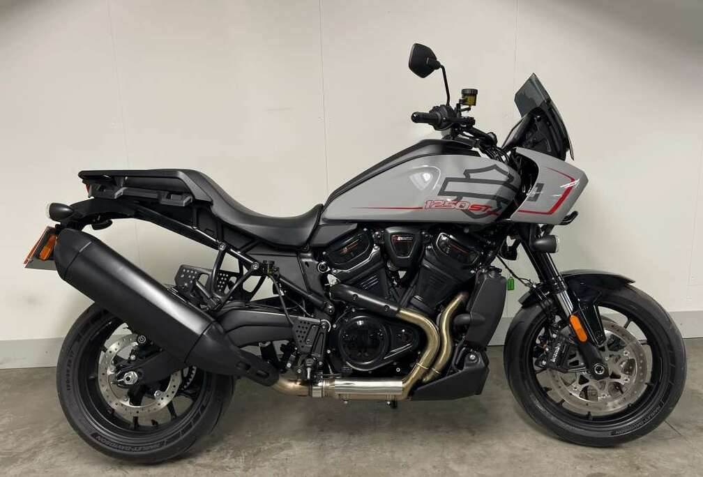 ADVENTURE TOURING RA1250ST