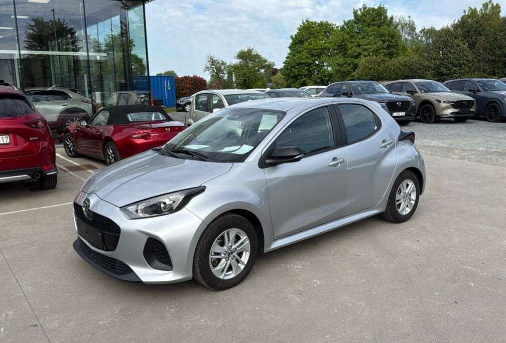 Mazda 1.5 Hybrid VVT-i 116 Centre-Line
