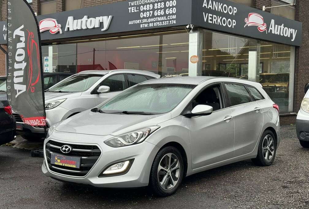 Hyundai i30 SW 1.6 CRDi  / Car-pass