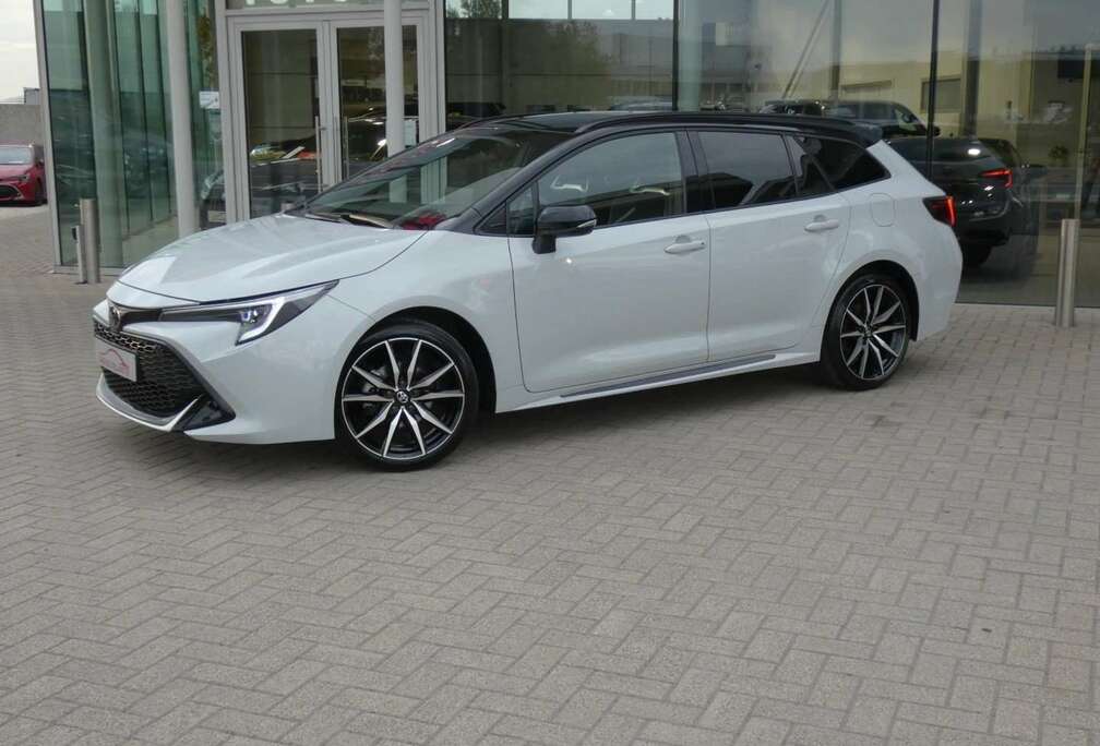 Toyota Touring 1.8 Hybrid *GR SPORT* 140pk FACELIFT