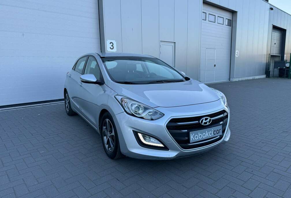 Hyundai 1.6 GDi Lounge  // CUIR //  GPS  // CAMERA //