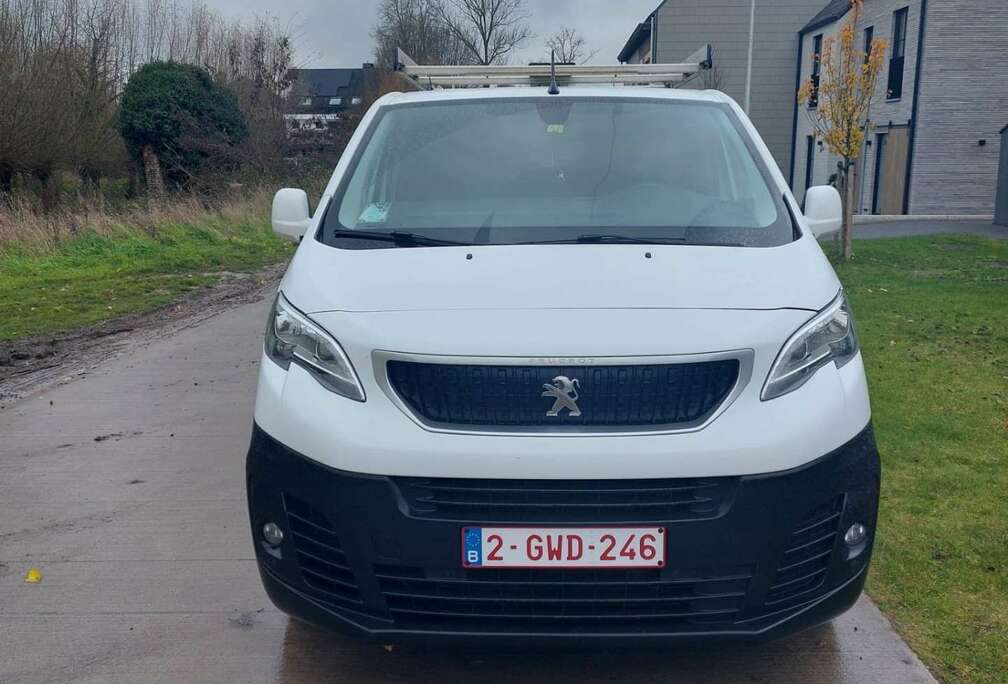 Peugeot BTW-wagen met Dakdrager en Inbouw-Kasten