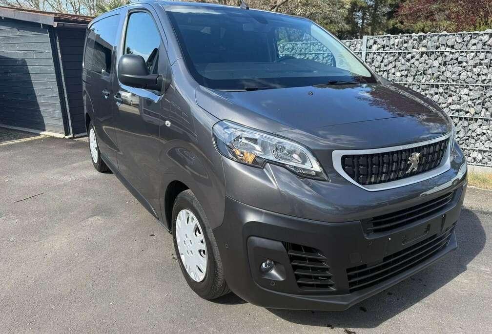 Peugeot Compact Premium L1 BlueHDi S/S EAT8