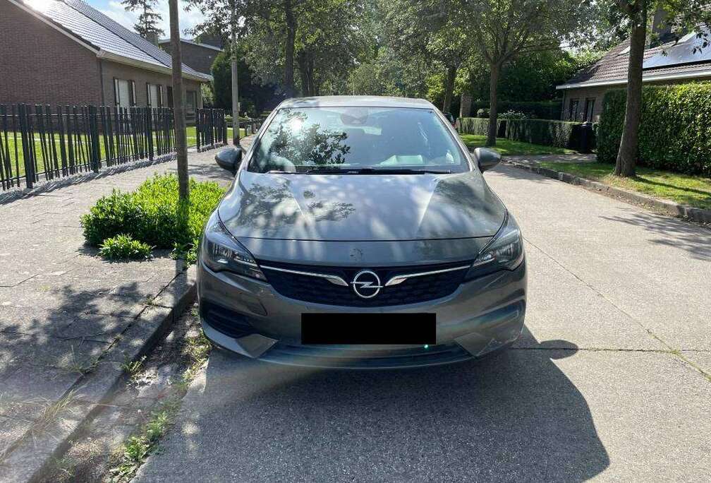 Opel Euro 6 - Benzine - Navigatie - Gekeurd