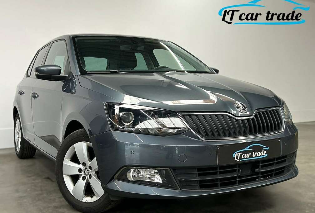 Skoda 1.2 TSI Ambition* Navigatie* Verwarmde zetels
