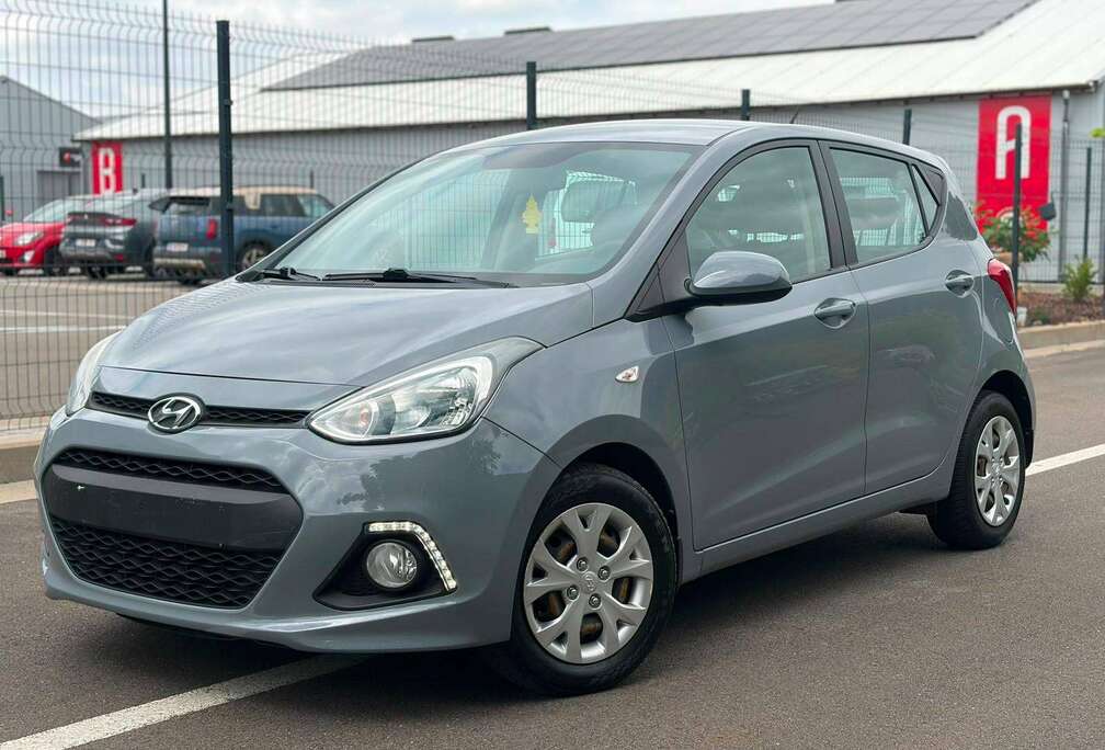 Hyundai Hyundai i10 1.0i * Climatisation * 0492/43.69.59