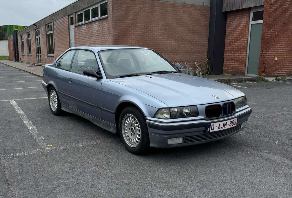 BMW 320i