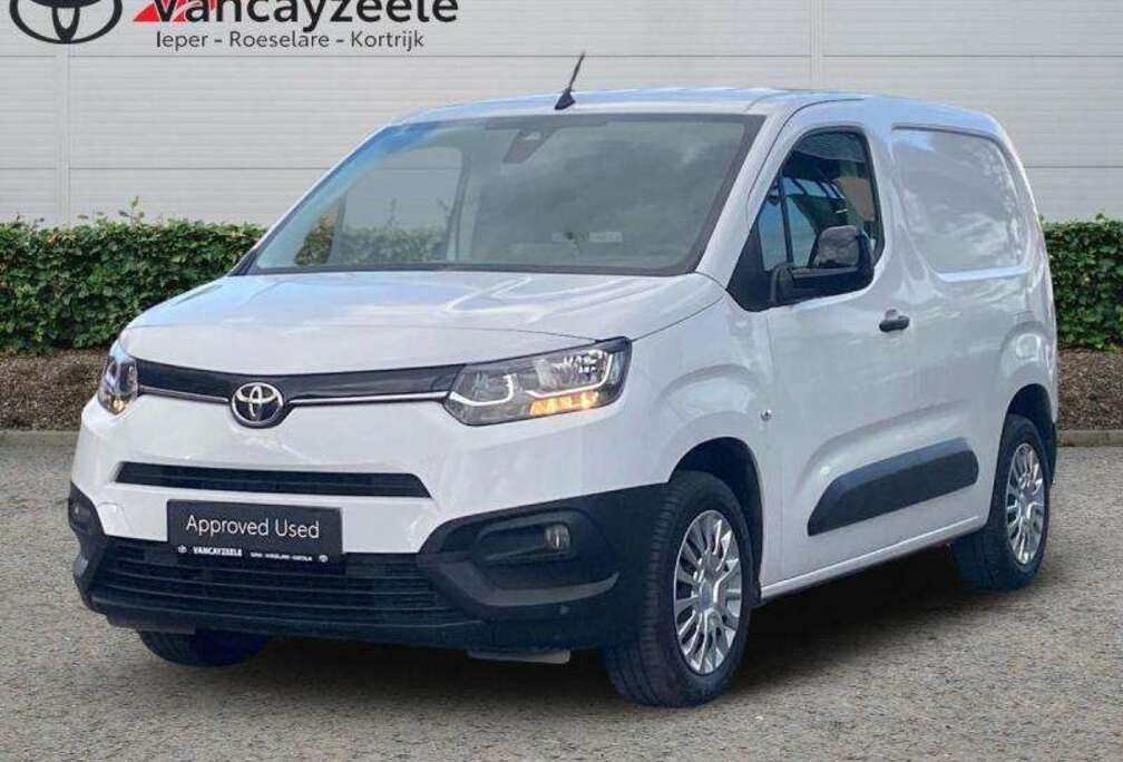 Toyota Van SWB Comfort 16000 + BTW