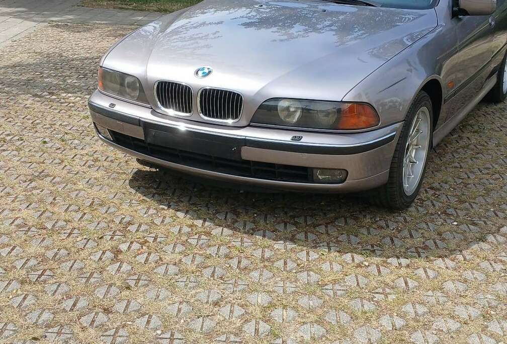 BMW 535i