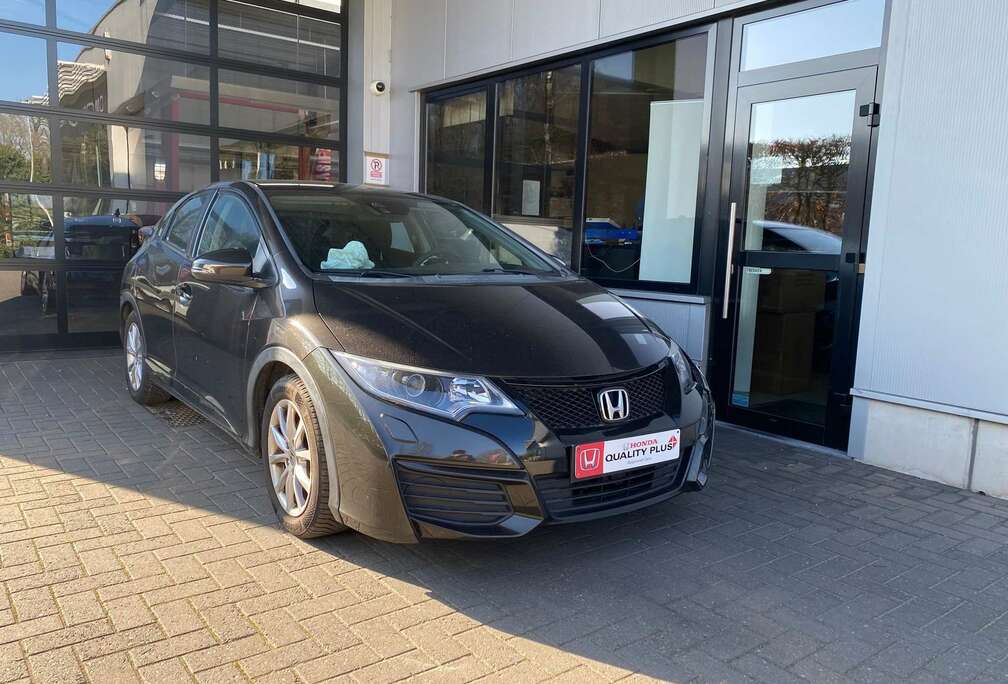 Honda Civic 1.6 i-DTEC 120pk schade wagen Start & Rijdt