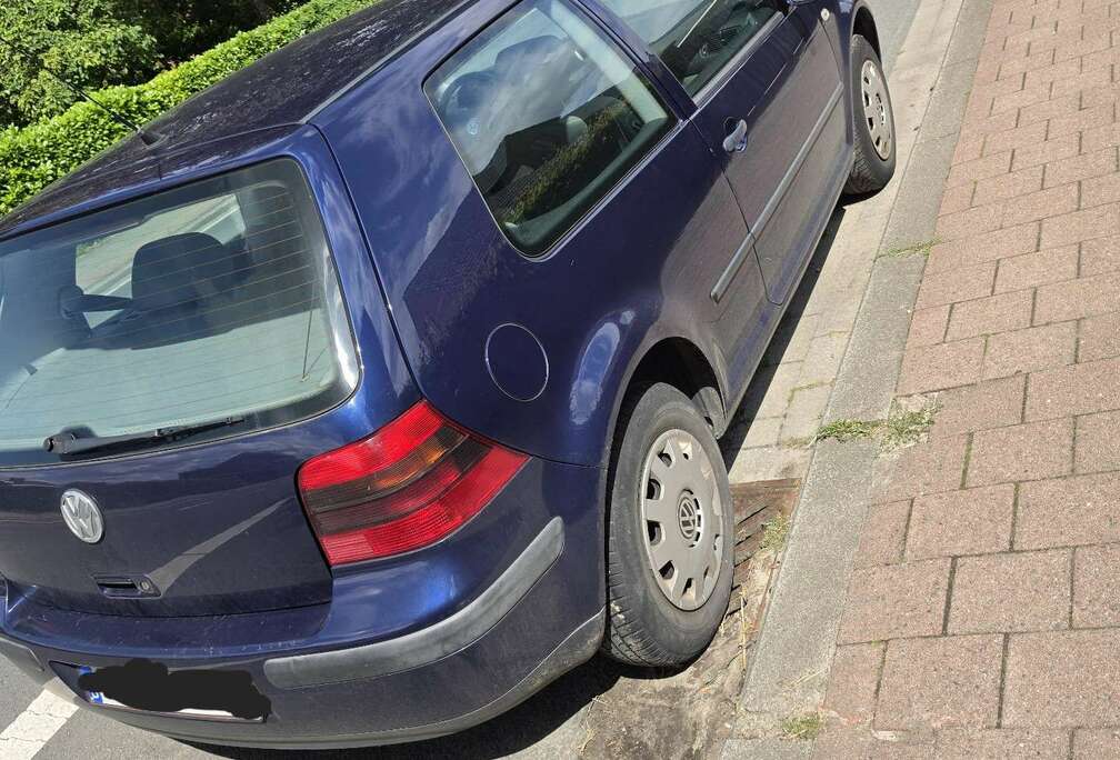 Volkswagen 1.4i Base Edition