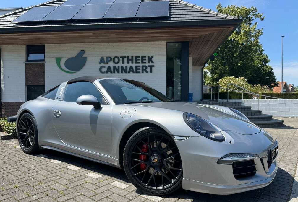 Porsche 911 Carrera 4 GTS 3.8i PDK