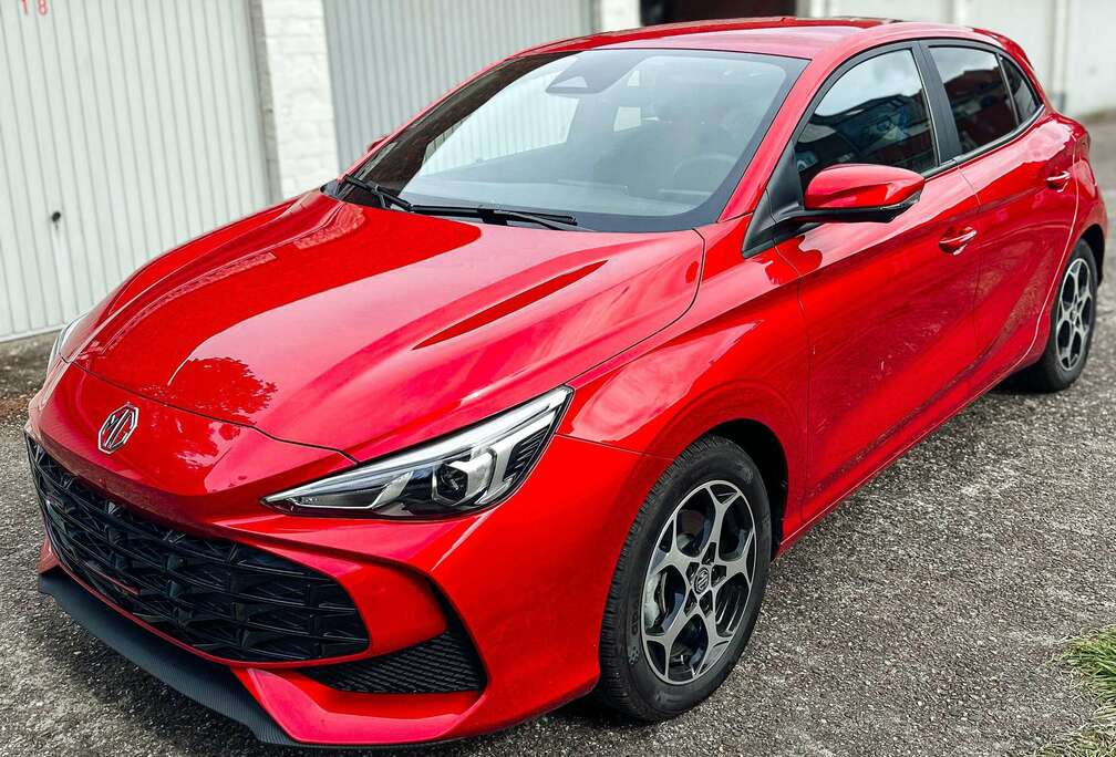 MG Hybrid+ Luxury (Trophy)