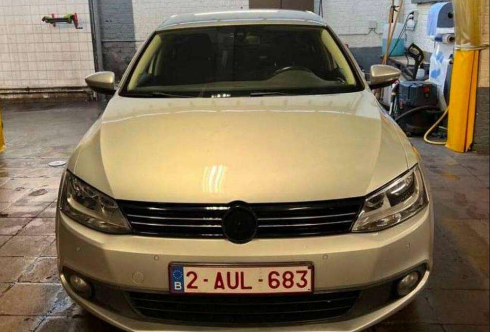 Volkswagen EXPORT Jetta 1.6 TDI 105 FAP Bluemotion Technology