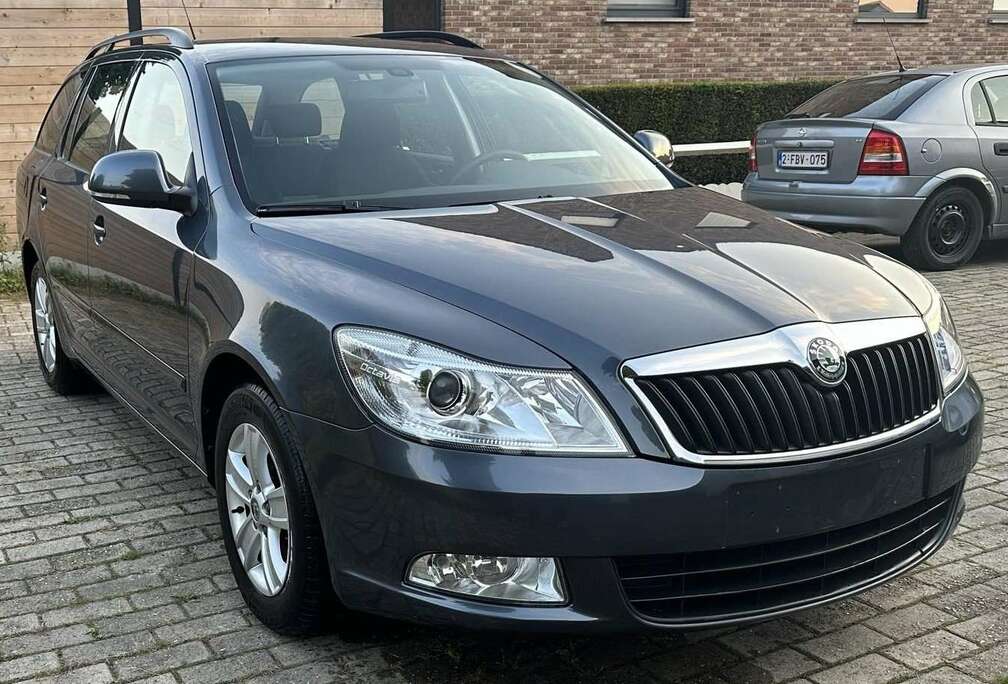 Skoda Octavia Combi 1.6 TDI DPF IMPULS EDITION