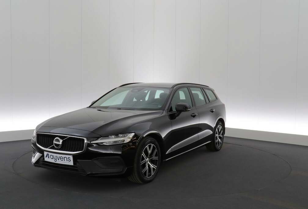 Volvo 2.0 B3 MHEV Momentum Core DCT Business LED GPS PDC