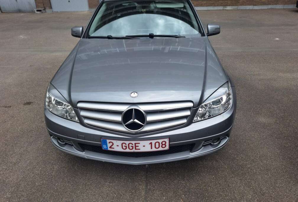 Mercedes-Benz C180 / Automatique / Benzine