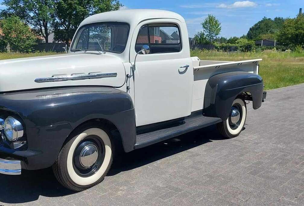 Ford Ford F1 van 1951