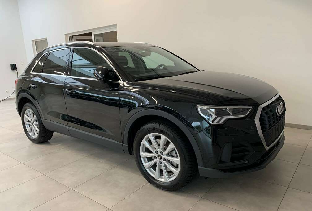 Audi Q3 45 TFSIe S tronic keyless elec koffer full led