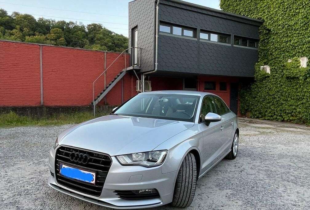 Audi Sportback 1.6 TDi Ambiente S tronic